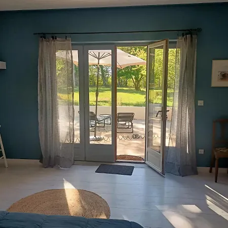 Dans La Campagne Bourbonnaise Apartment *